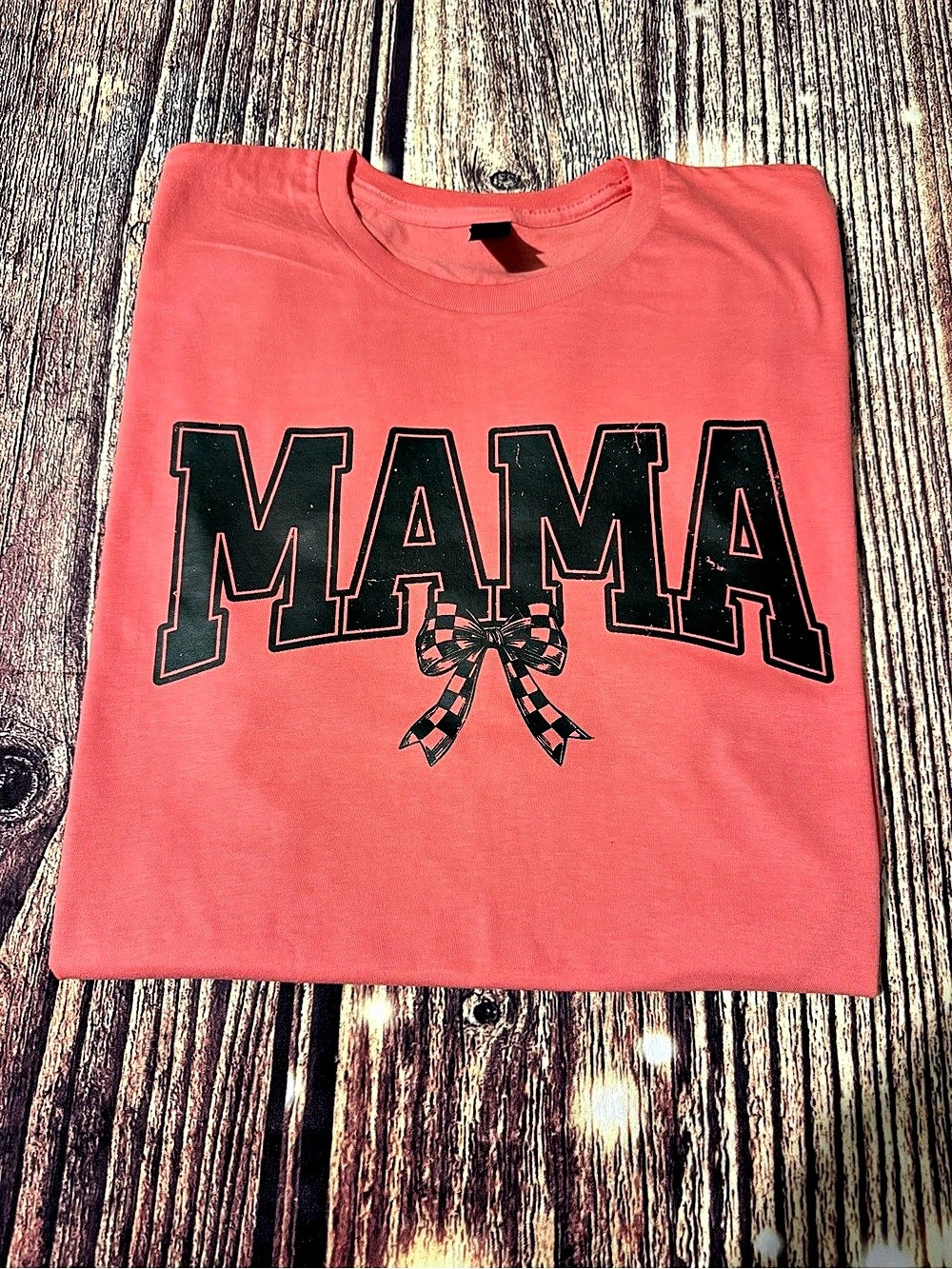 Mama Graphic Tee in Pink Size Large Like New